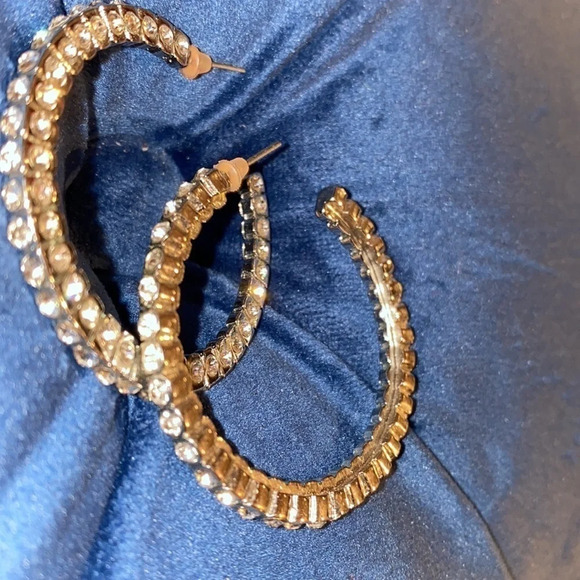 Faux bling rhinestone fashion hoops earrings - Picture 12 of 12